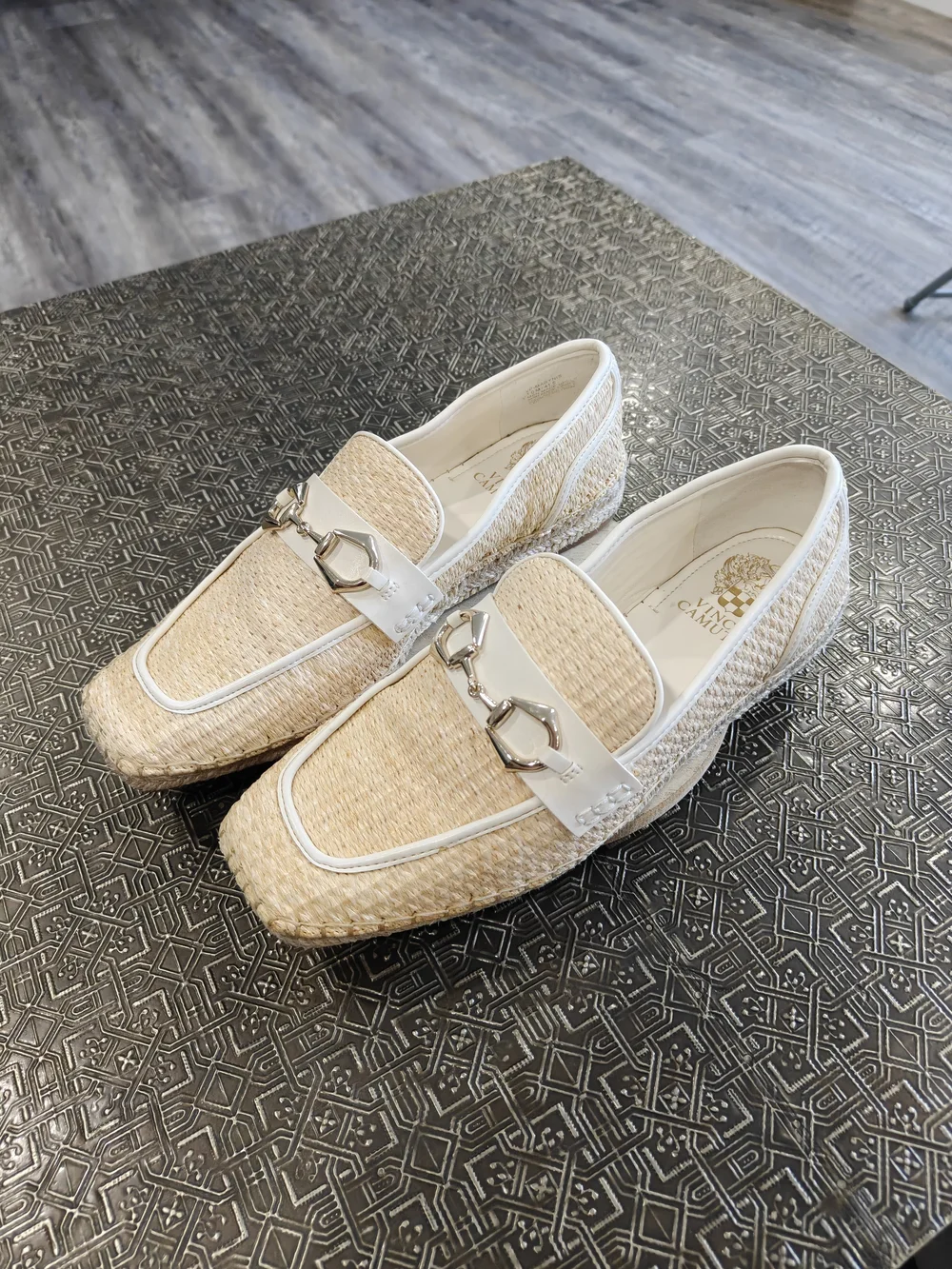 Vince Camuto Marynis Woven Loafers Great shape size 10